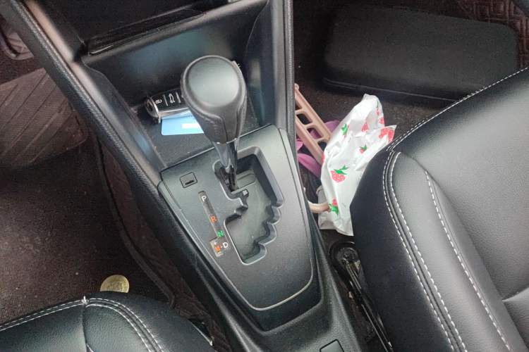 Used Toyota YARiS L Zhi Xuan 2019 1.5E CVT Dynamic Edition China VI compliant Gear Lever