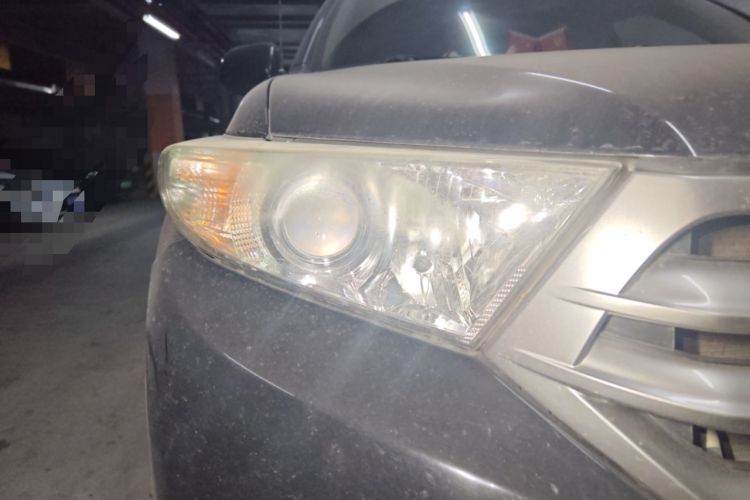 Used Toyota Highlander 2012 2.7L 2WD 5-Seater Elite Edition Right Front Headlight