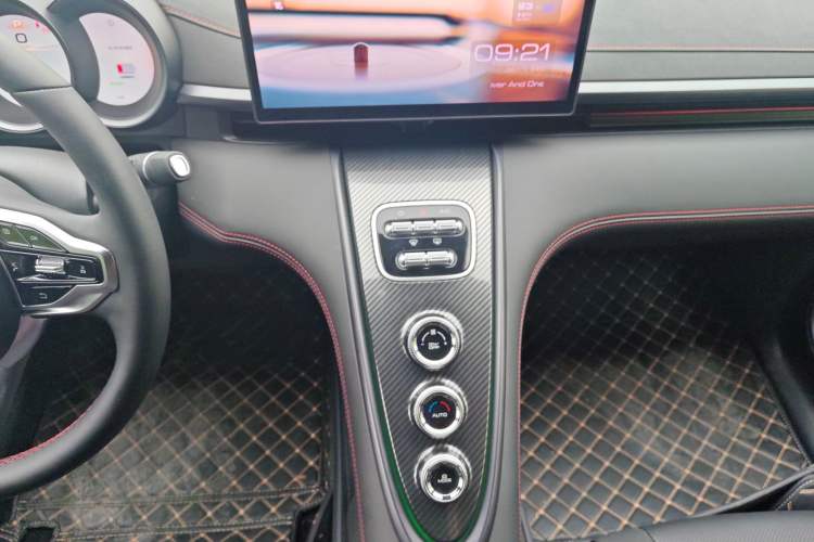 Used ORA Lightning Cat 2024 Dark Night Edition 555km Prestige Version
