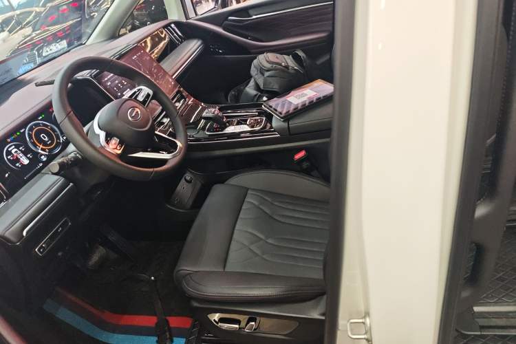 Used GAC Trumpchi M8 2024 Master Series 400T Prestige Edition
