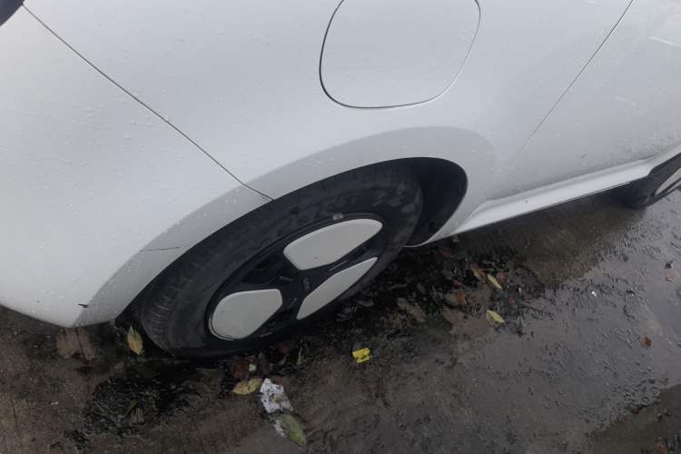 Used CHANGAN NEVO Lumin 2022 210km Sweet Edition Left Front Wheel Hub