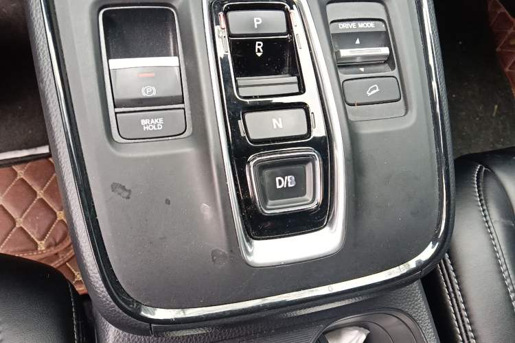 Used Honda CR-V 2023 2.0L eHEV Two-Wheel Drive Smart Edition
