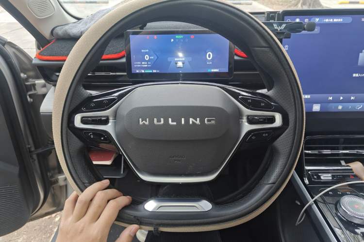 Used Wuling Xingguang 2024 Co-Creation Edition 510 Advanced Model

