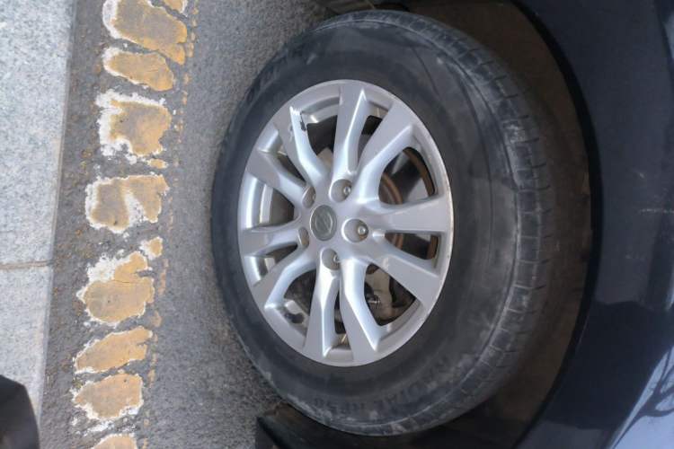 Used Nissan Teana 2013 2.5L XL Leading Edition Right Front Wheel Hub