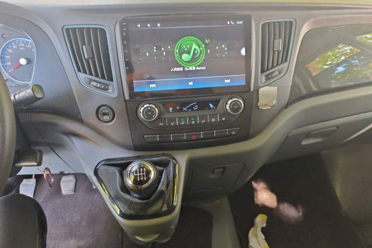 Used Foton Toano 2021 2.0T Manual Tongtu Long-Wheelbase Mid-Roof 3-Seater 4F20TC3
