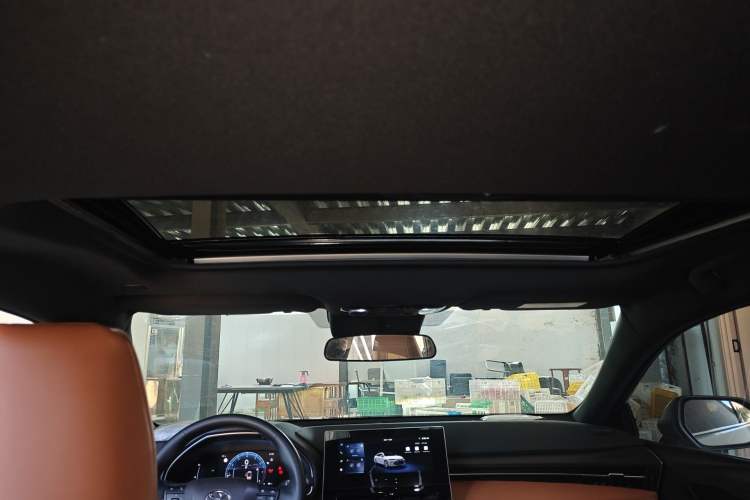 Used Toyota Avalon 2024 2.0L Ambition Edition Headliner