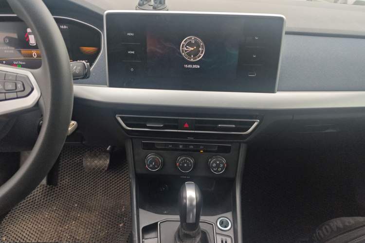 Used Volkswagen Lavida 2024 1.5L Automatic DeYi Edition Audio And AC Panel