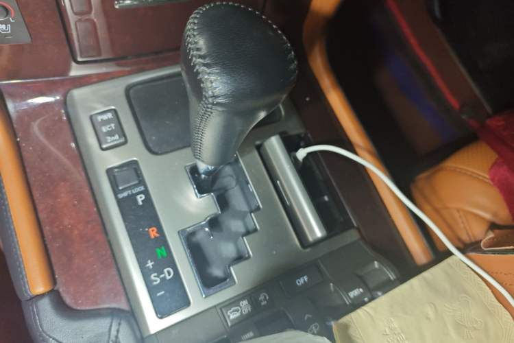 Used Lexus LX 2012 570
