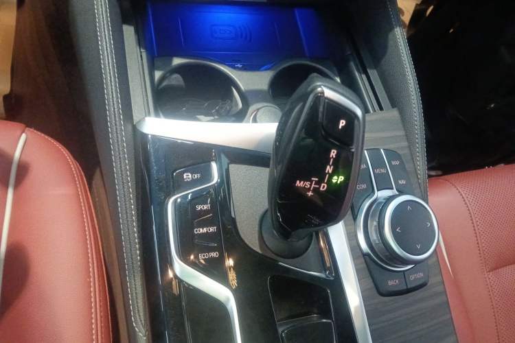 Used BMW 5 Series 2022 Restyled 530Li Leading Edition M Sport Package