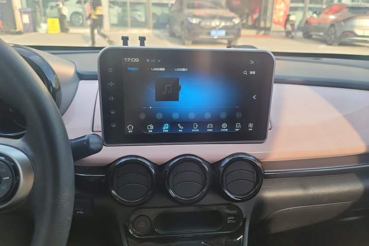 Used ORA Black Cat 2022 Updated Version 301 km Cute Pet Edition Lithium Iron Phosphate Audio And AC Panel