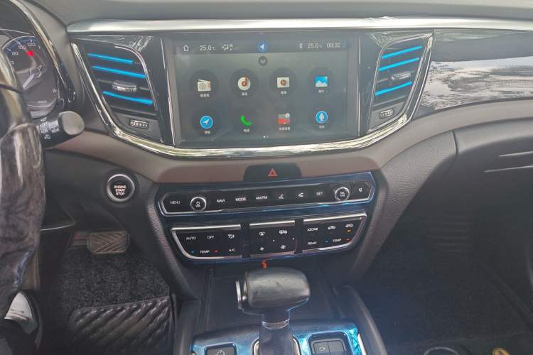 Used GAC Trumpchi GS8 2017 320T Two-Wheel Drive Luxury Smart Connectivity Version (7 Seats)