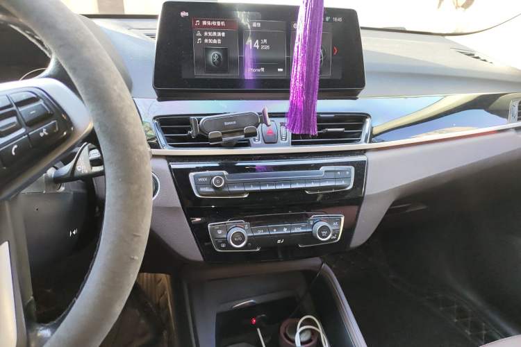 Used BMW X1 2020 sDrive25Li Leading Model
