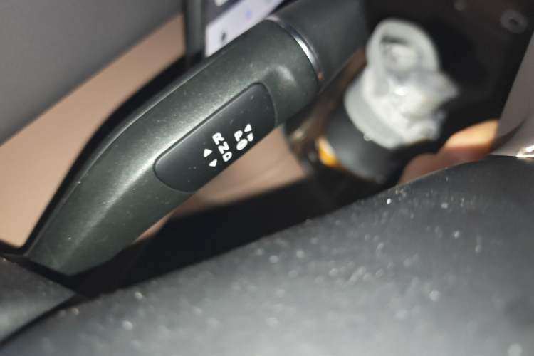 Used Leapmotor C11 2026 All-Electric 640 LiDAR Prestige Edition Gear Lever