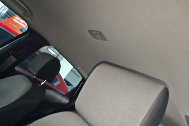 Used Honda Fit 2021 1.5L CVT Trendy Edition Headliner