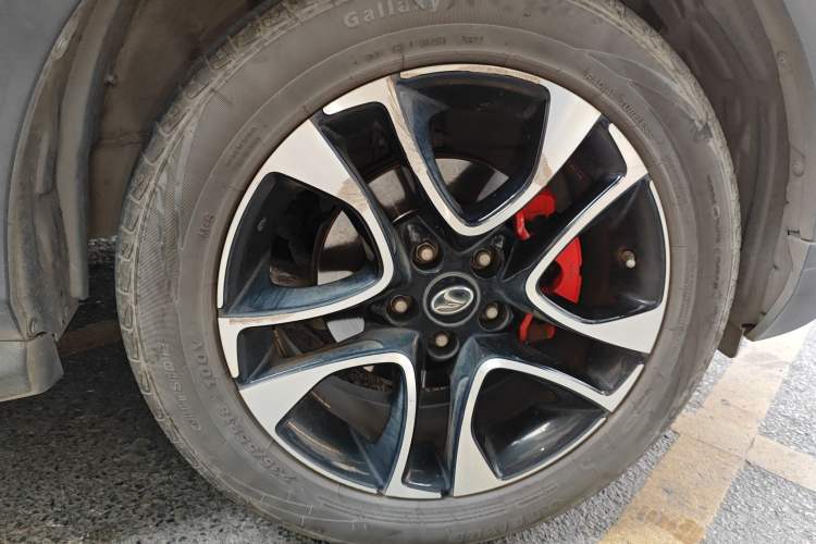 Used Soueast DX7 2018 1.5T Manual Luxury Model Right Front Wheel Hub