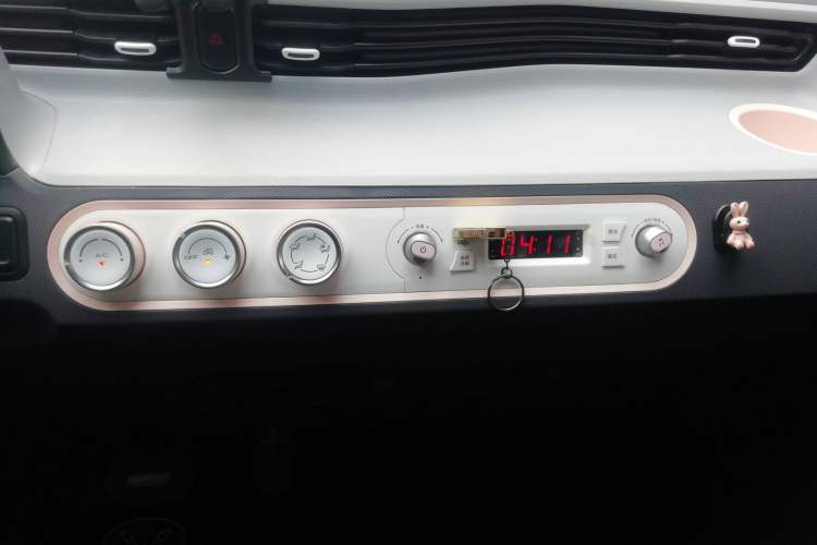 Used Wuling Hongguang MINIEV 2021 Macaron Premium Model – Lithium Iron Phosphate