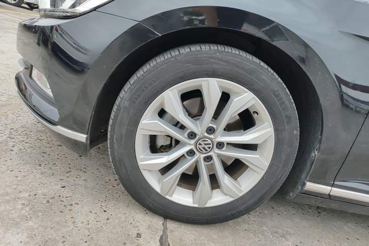 Used Volkswagen Magotan 2018 Facelift 380TSI DSG Luxury Version
