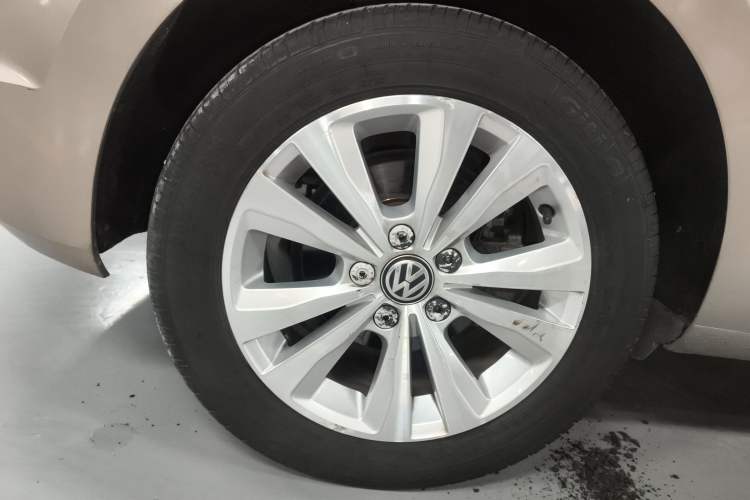 Used Volkswagen Golf Sportsvan 2016 230TSI Manual Entry-Level Trim
