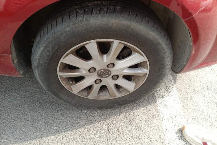 Used Buick Excelle 2013 1.5L Automatic Classic Model
