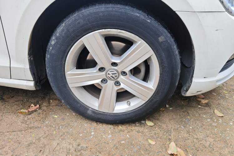 Used Volkswagen Lamando 2015 230TSI DSG Fashion Edition