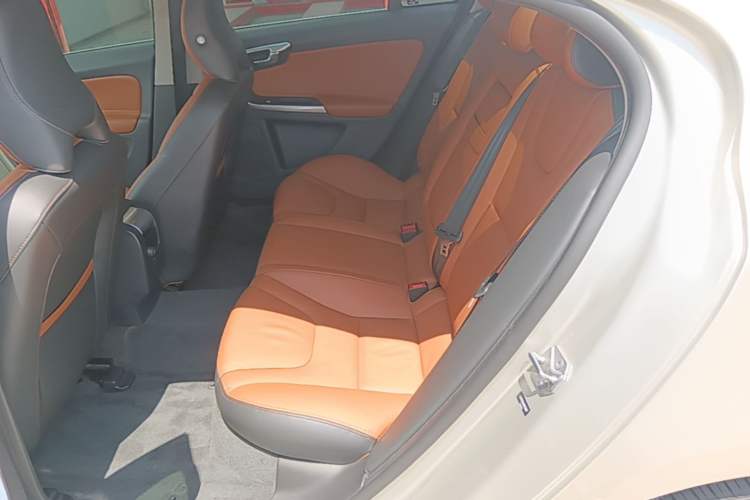 Used Volvo S60 2017 S60L T3 Smart Upgrade Edition
