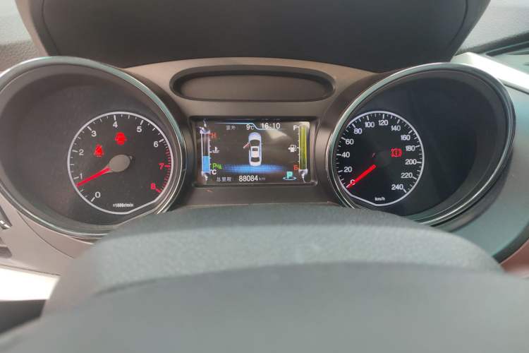 Used BYD G5 2014 1.5TID Automatic Prestige Model