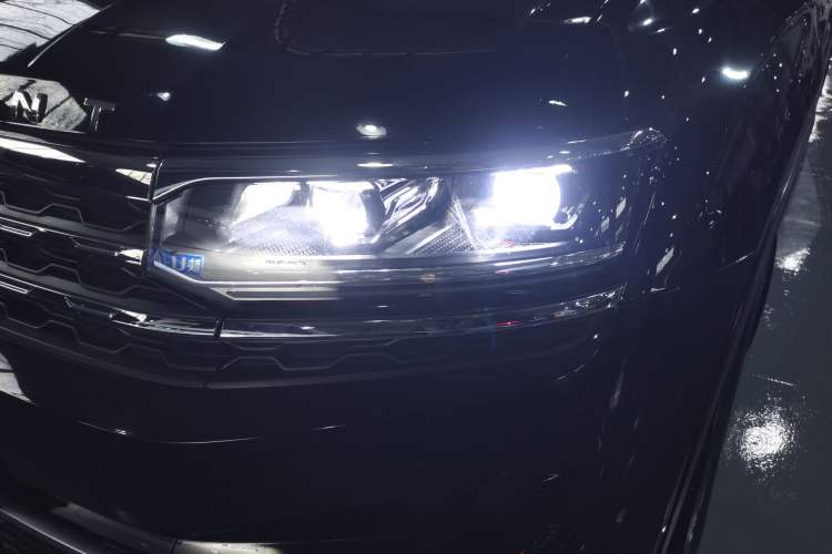 Used Volkswagen Teramont X 2019 330TSI Two-Wheel-Drive Prestige Luxury Edition