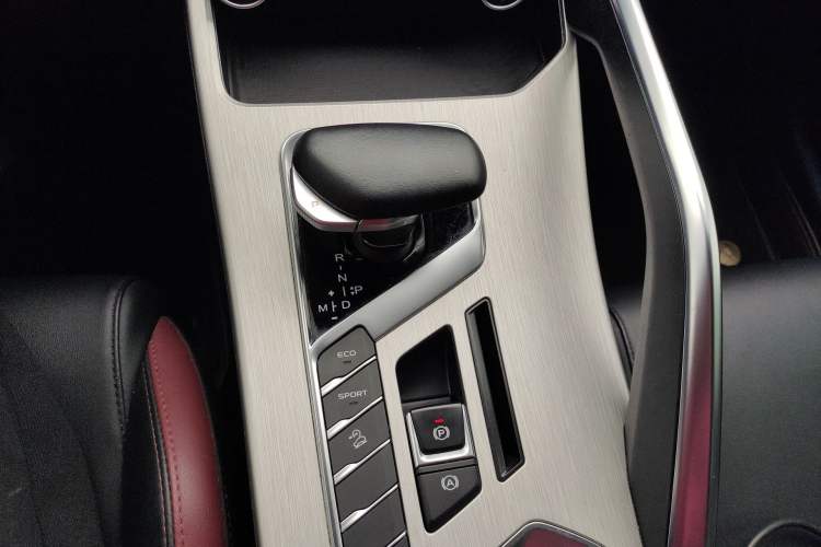 Used Geely Auto Coolray 2021 1.4T DCT Diamond Edition Gear Lever