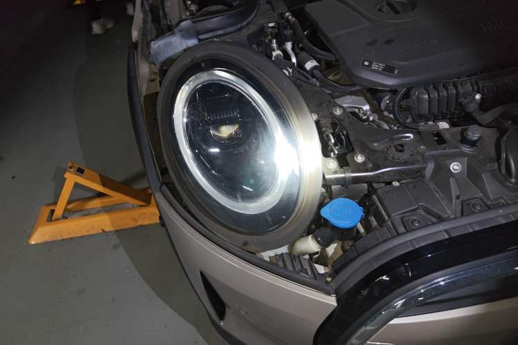 Used MINI 2022 1.5T COOPER CABRIO Classic Edition Right Front Headlight