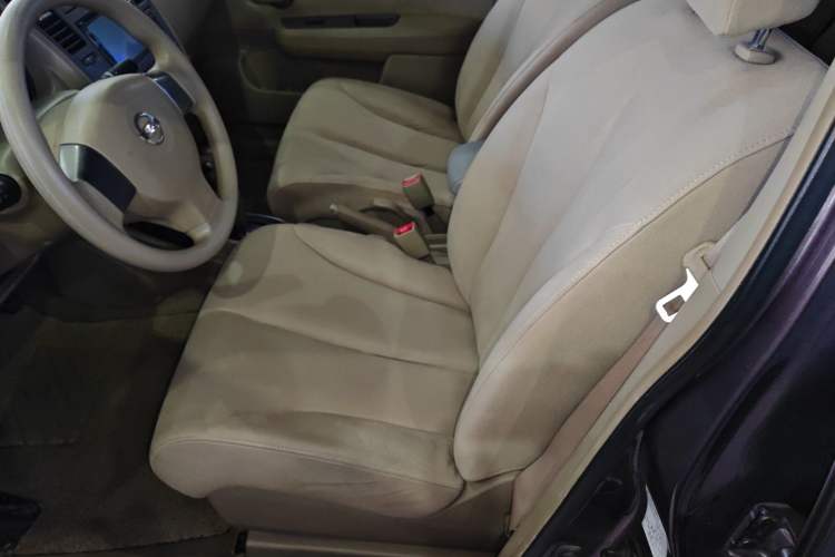 Used Nissan Tiida Sedan 2008 1.6L Automatic Fashion Edition Left Front Seat