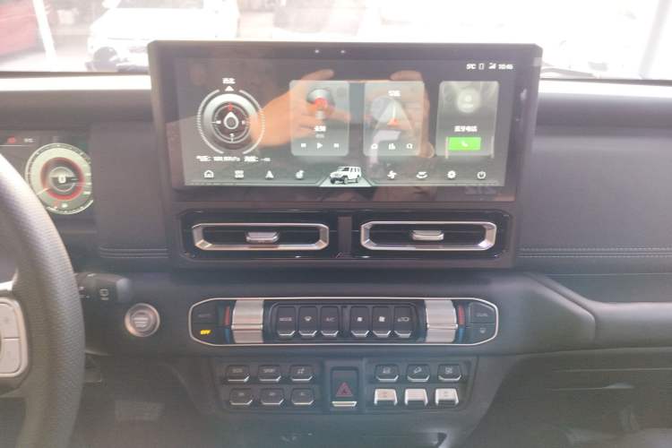 Used 212 T01 2025 2.0T Changfeng
