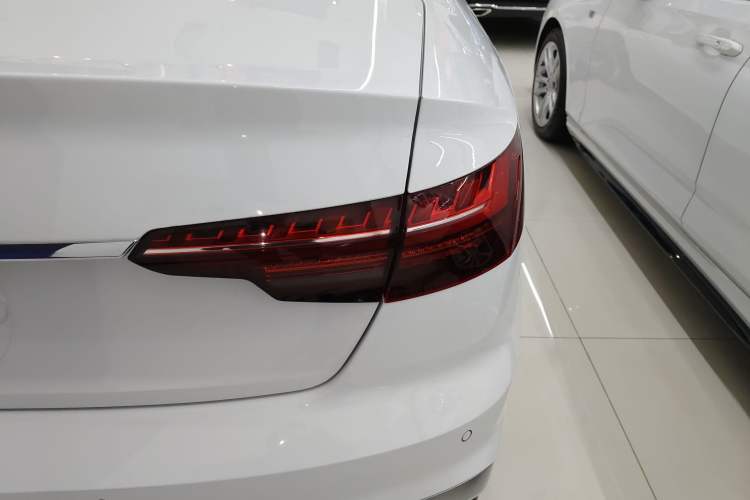 Used Audi A4L 2023 40 TFSI Fashion Dynamic Model
