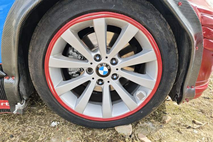 Used BMW 3 Series 2010 325i Sport Edition Right Front Wheel Hub