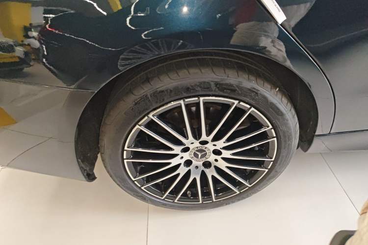 Used Mercedes-Benz C-Class 2023 Restyled C 260 L Sport Edition Exterior 5