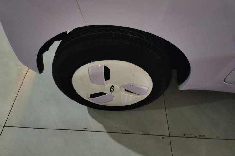 Used Chery QQ Ice Cream 2022 170km Sundae Phosphate Lithium-Ion