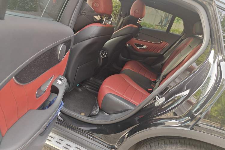 Used Mercedes-Benz GLC Coupe 2020 GLC 300 4MATIC Coupe SUV Left Rear Seat