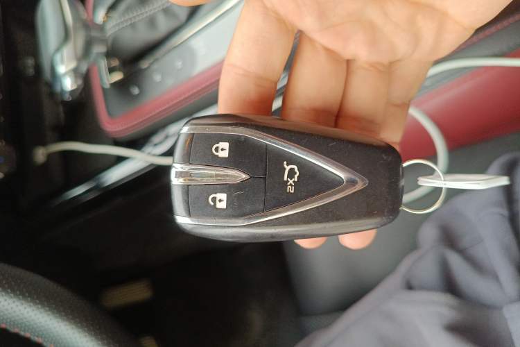 Used CHANGAN OSHAN X5 2021 Revised Version 1.5T DCT Luxury Edition Vehicle Key