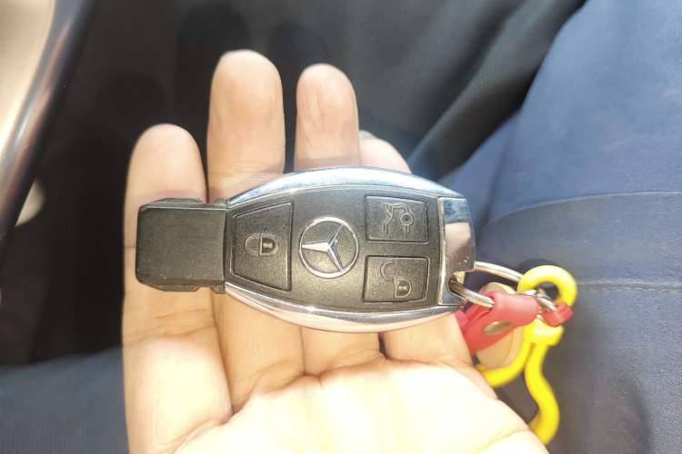 Used Mercedes-Benz GLK-Class 2015 GLK 260 4MATIC Fashion Edition Ultimate Version
