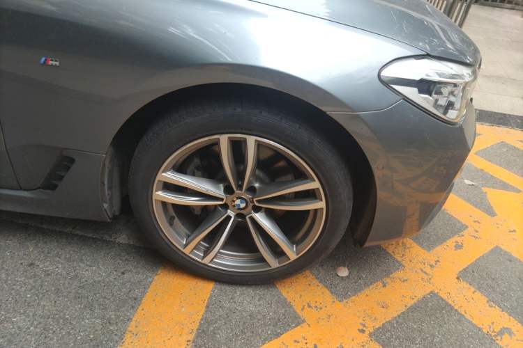 Used BMW 6 Series GT 2019 630i M Sport Package Right Front Wheel Hub