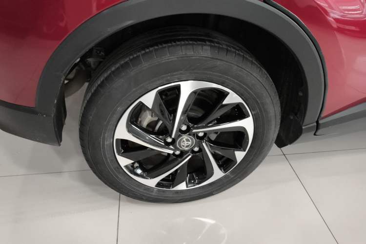 Used Toyota IZOA 2018 2.0L Yichi Version China VI Standard
