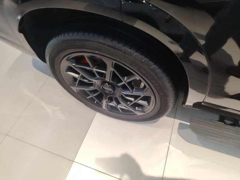 Used Zeekr 9X 2025 Moon Black Edition 70kWh — 25