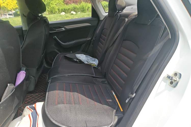 Used Roewe i6 New Energy 2017 45T Hybrid Connect & Smart Enjoyment Edition