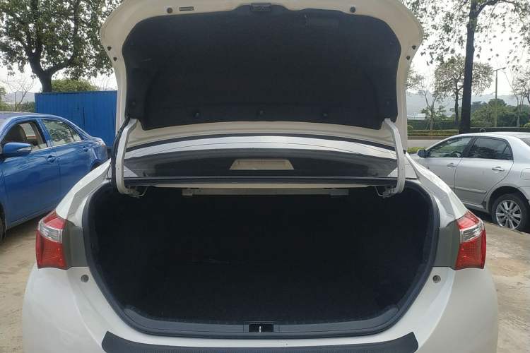 Used Toyota Corolla 2014 1.6L Manual GL
