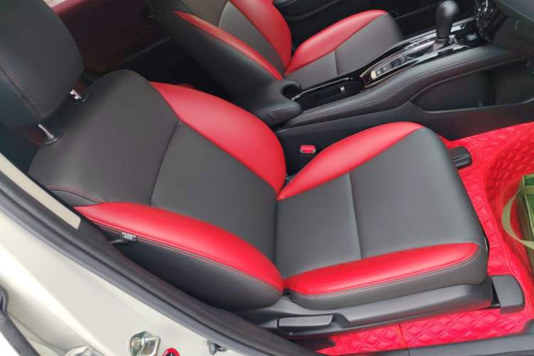 Used Honda Vezel 2020 1.5L CVT Elite Edition Right Front Seat