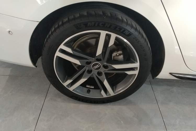 Used Audi A4L 2022 40 TFSI Luxury Dynamic Model