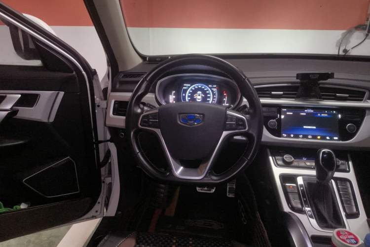 Used Geely Auto Emgrand X7 Sport 2016 1.8TD Automatic ZhiZun Version
