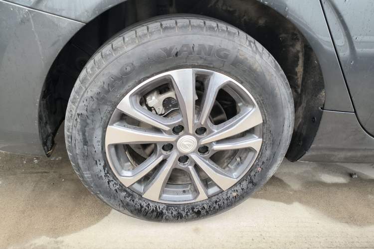 Used CHANGAN Eado 2023 Changan Edition PLUS Blue Whale NE 1.4T GDI DCT Prestige Version Exterior 5