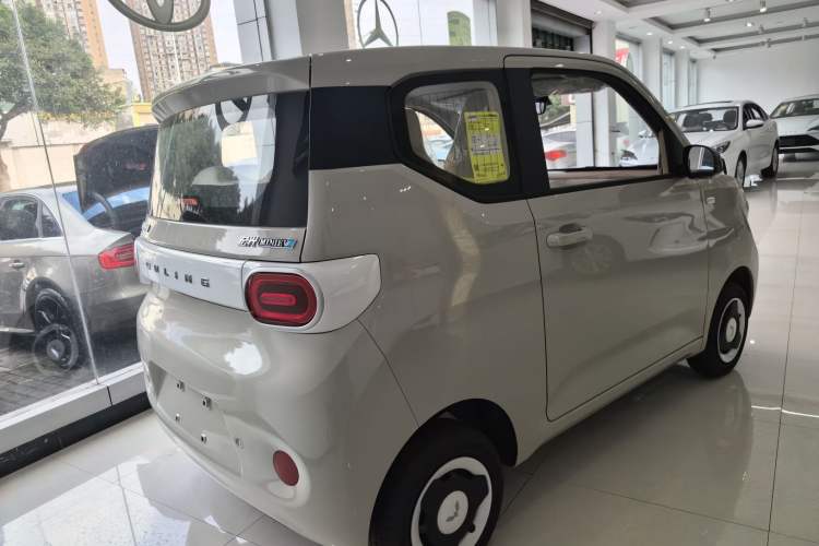 Used Wuling Hongguang MINIEV 2024 3rd Generation 215km Youth Edition
