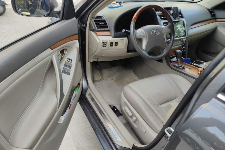 Used Toyota Camry 2011 240G Luxury Anniversary Edition