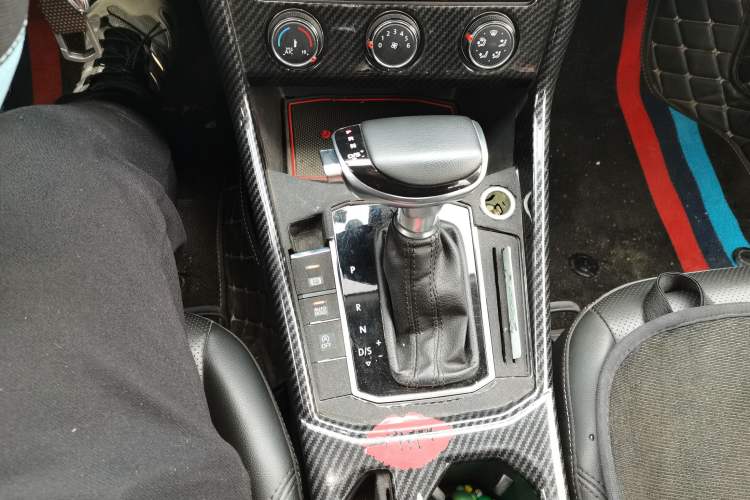 Used Volkswagen Lavida 2019 1.5L Automatic Comfort Edition China VI Standard